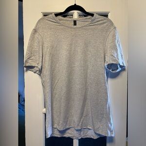 Lululemon five year basic T-shirt size medium Heathered Gray colour